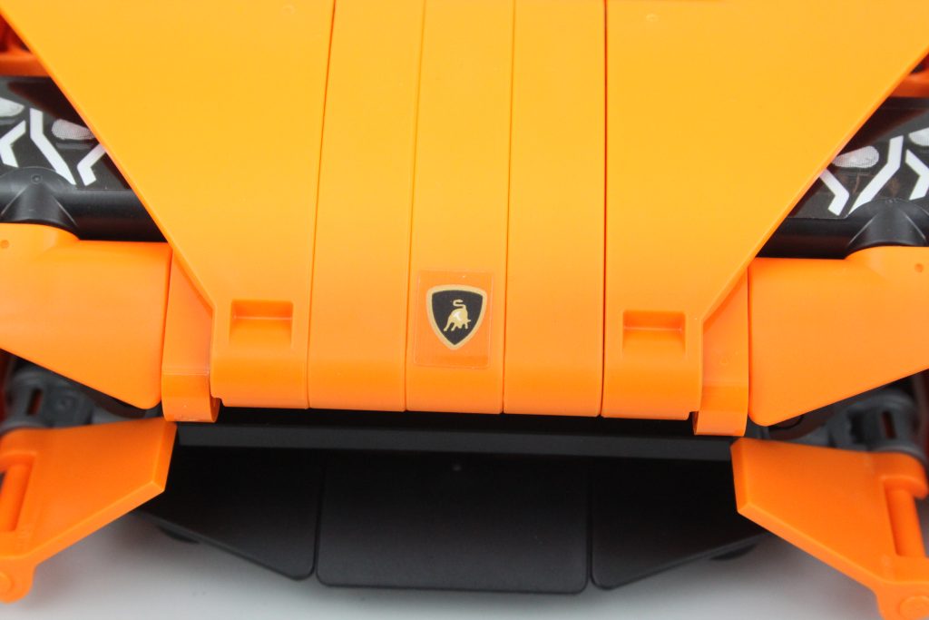 lego technic 42196 lamborghini huracan orange review 2 1024x683