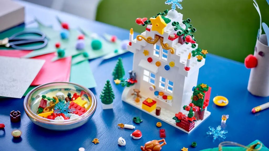lego 40609 christmas fun add on pack lifestyle featured 1024x576