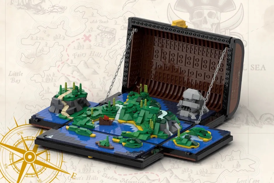 LEGO Ideas Pirate Treasure Chest 2