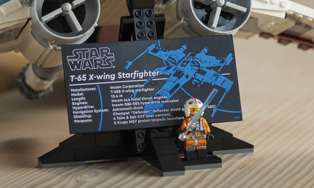 LEGO Star Wars 75355 X wing Starfighter plaque 1 1024x614