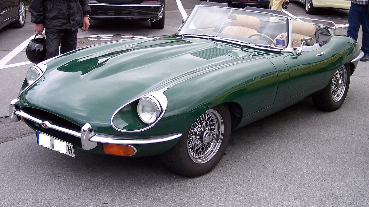 LEGO Icons Jaguar Type E and bike rumoured for 2026