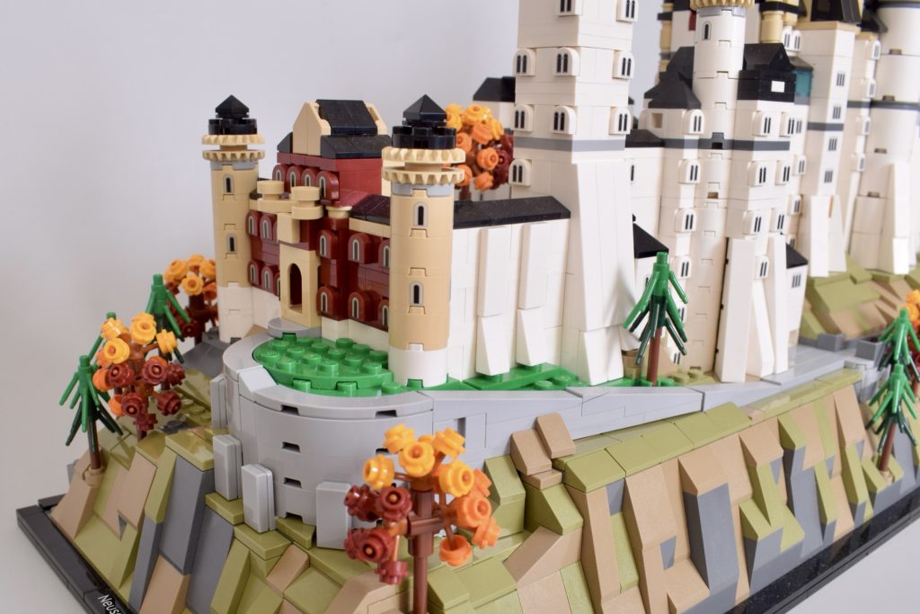LEGO Architecture 21063 Neuschwanstein Castle review 17 1024x683