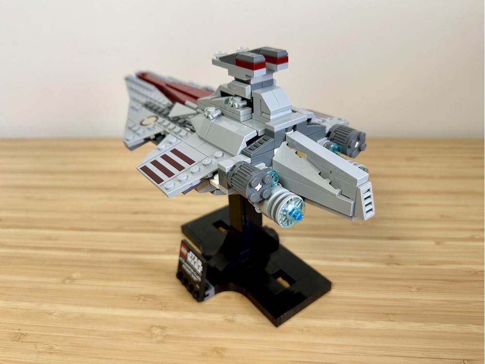 Wurger Bricks Venator Class Republic Attack Cruiser Midi Scale Alternate Build 4