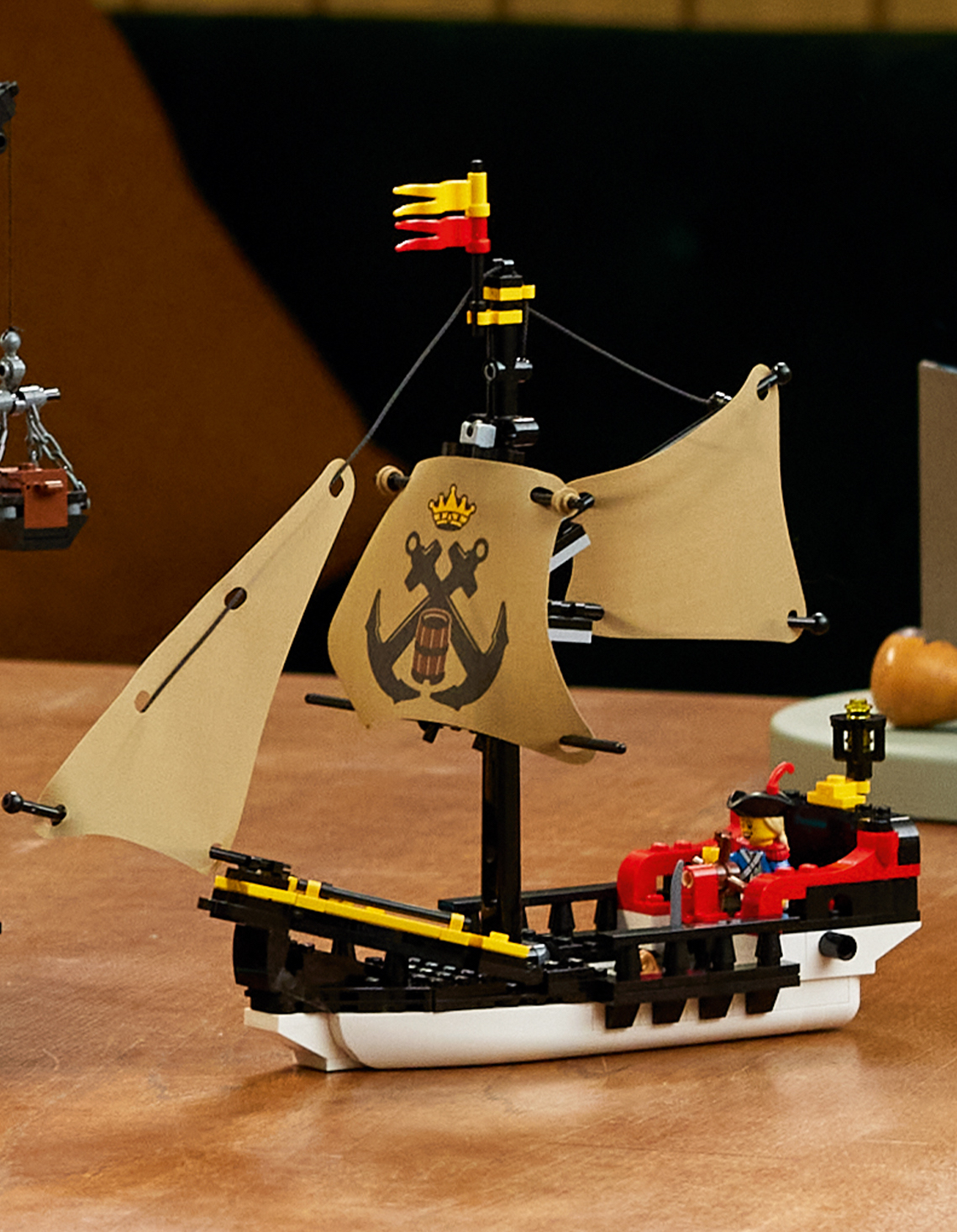 LEGO Icons 10320 Eldorado Fortress Boat