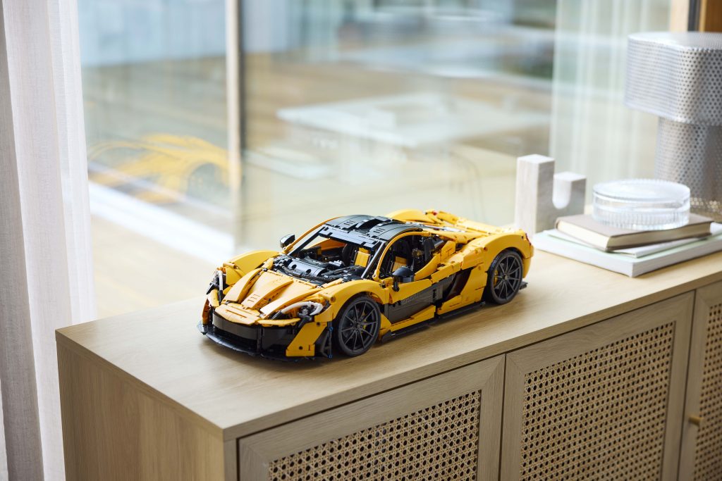LEGO Technic 42172 McLaren P1 6 1024x683