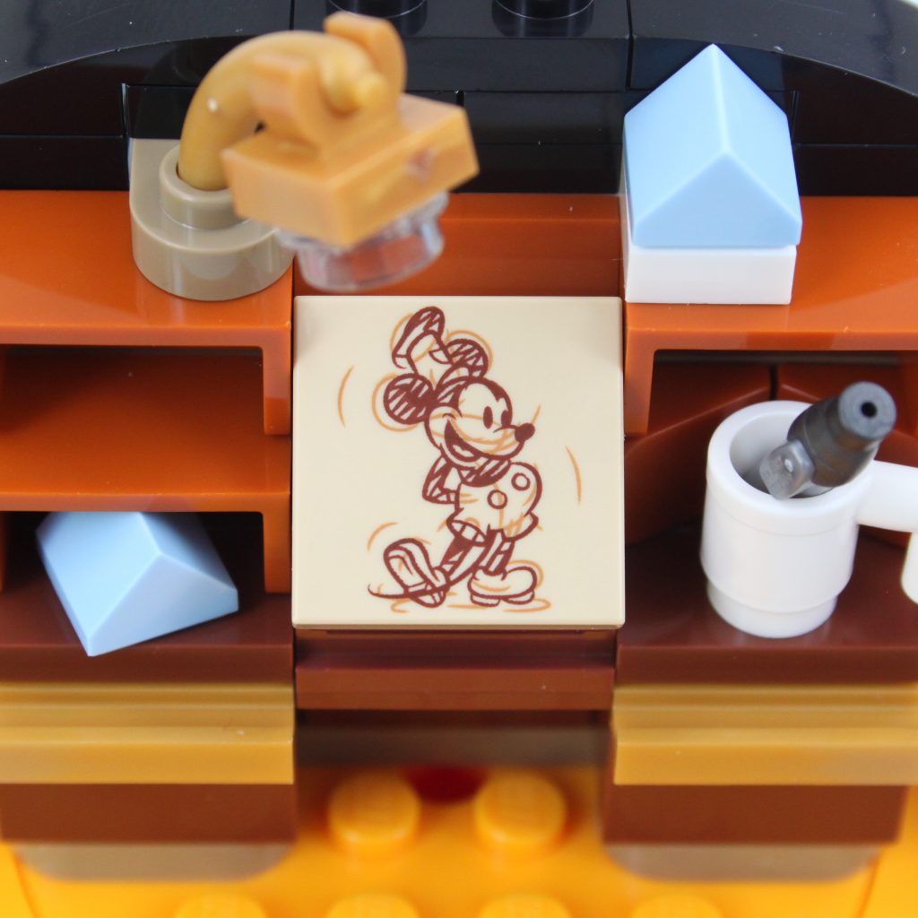 LEGO Disney 40600 Disney 100 Years Celebration review 12 1024x1024