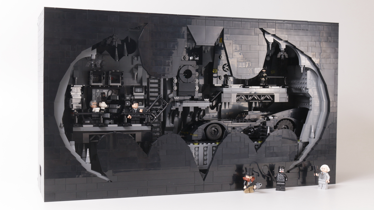 LEGO Batman 76252 Batcave – Shadow Box review title