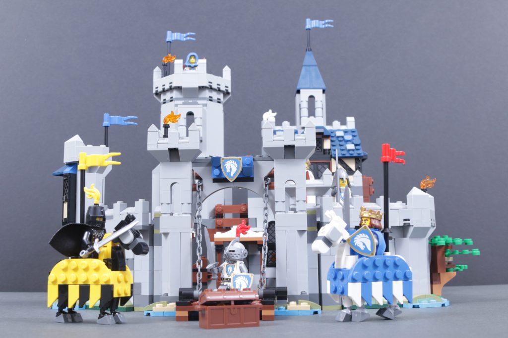 LEGO Creator 3 in 1 31168 Medieval Horse Knight Castle review 2 1024x683
