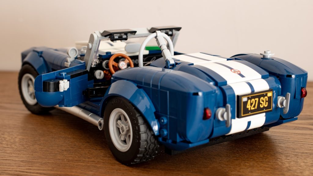 LEGO ICONS Shelby Cobra 427 SC 10357 l 1024x576